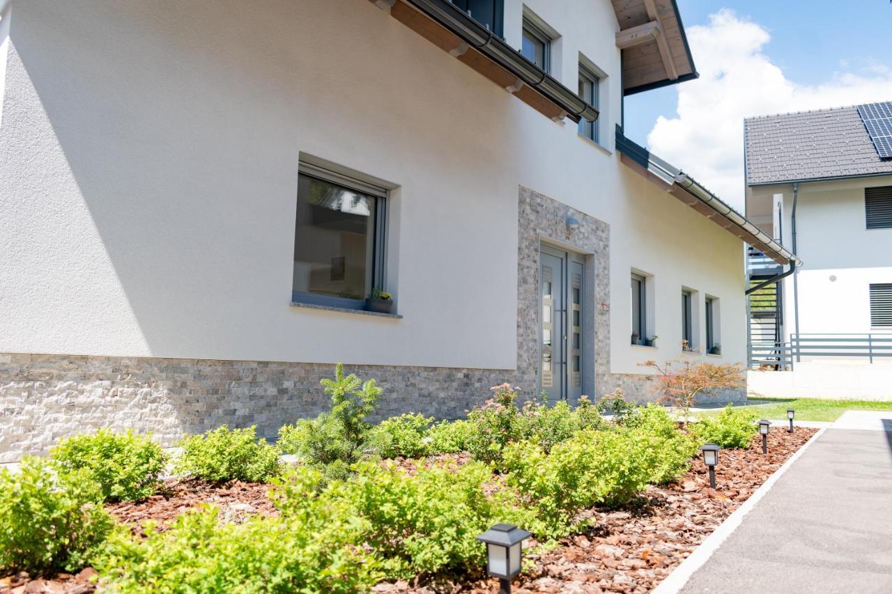Prima Countryside Apartments Zirovnica Exterior photo