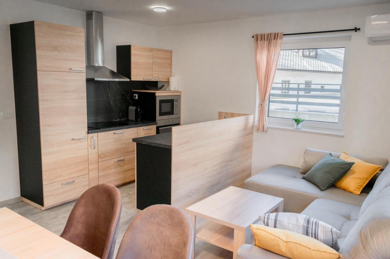 Prima Countryside Apartments Zirovnica Room photo