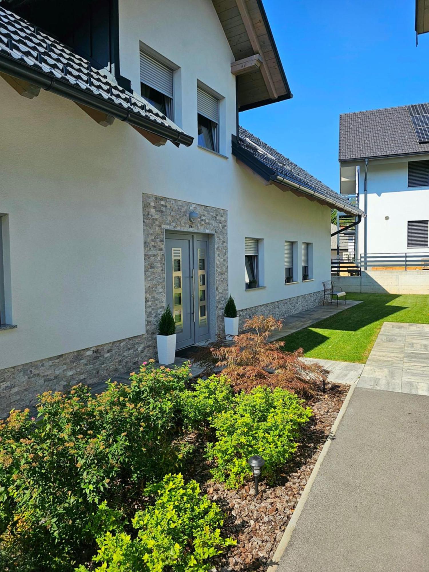 Prima Countryside Apartments Zirovnica Exterior photo