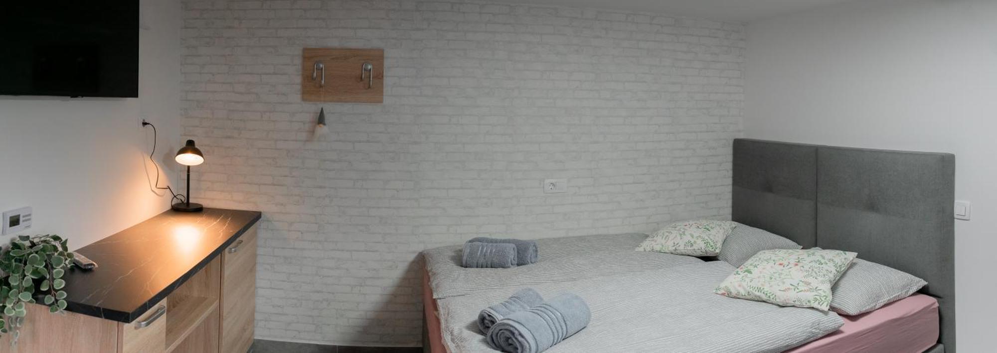Prima Countryside Apartments Zirovnica Room photo